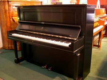 Steinway Model V Studio
